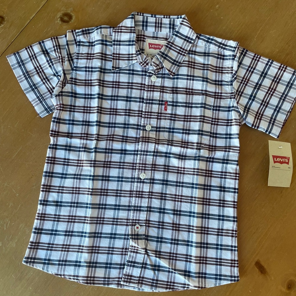 NWT Levi’s Kids Button Down Short Sleeve Top